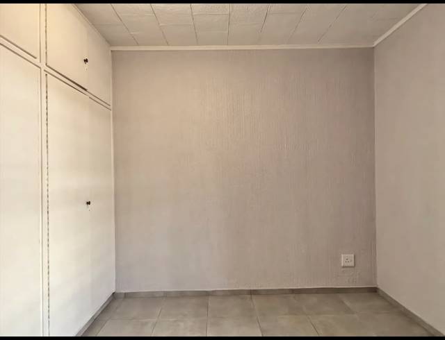 3 BEDROOM APARTMENT FOR SALE IN WINDSOR WEST